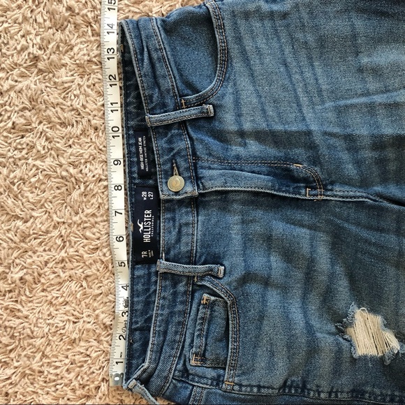 Hollister Mom Jeans - Picture 9 of 9